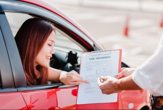 Another Advantage of Protect Car Insurance: Enhanced Roadside Assistance